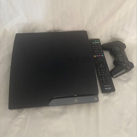 PlayStation 3 Console Slim 2001a, 160gb hdd and media remote - Picture 1 of 3